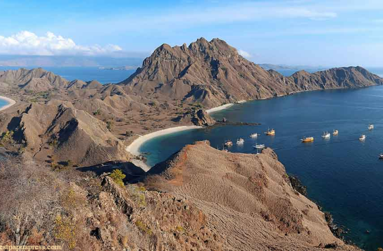 Daftar Wisata Pulau Komodo di Papua